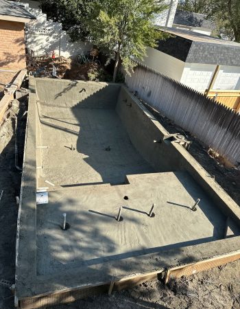 spankys-landscape-gunite-pools-0